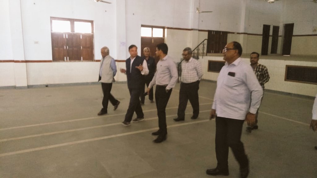 CdoKanpurDehat's tweet photo. मुख्य विकास अधिकारी द्वारा लोकसभा सामान्य निर्वाचन -2019 को सकुशल एवं शांति पूर्ण संम्पन कराये जाने हेतु जनपद कानपुरदेहात के अकबरपुर डिग्री कॉलेज का निरीक्षण किया।मतदान कार्मिक तीन चरण में प्रशिक्षण प्राप्त करेंगे। @jsrana777 @DDehat @AjayDwivediIAS https://t.co/CyIYRJ3kUU