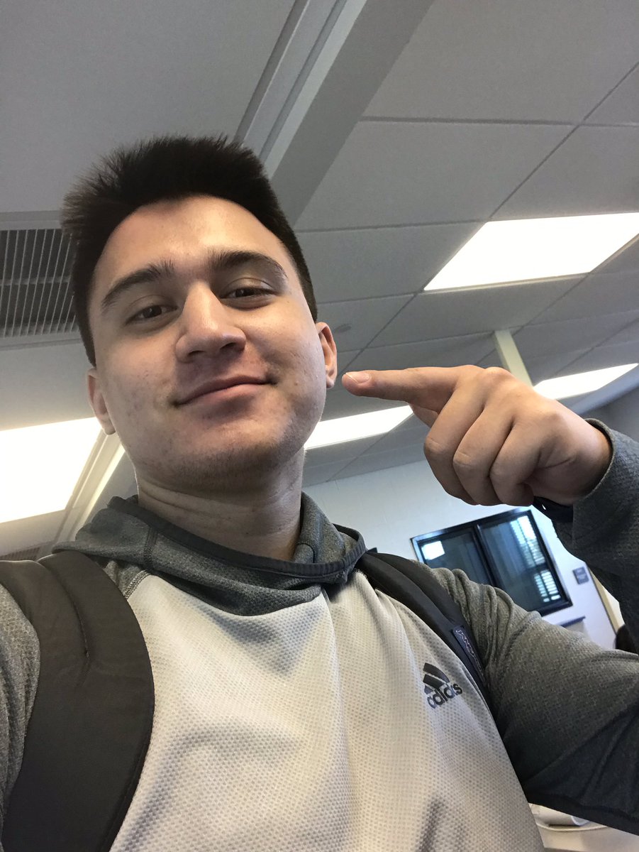 StarkVilleLearn's tweet image. Thanks to Mark Echevarria for taking the picture and being ready for class! #VillePride #PythonClass