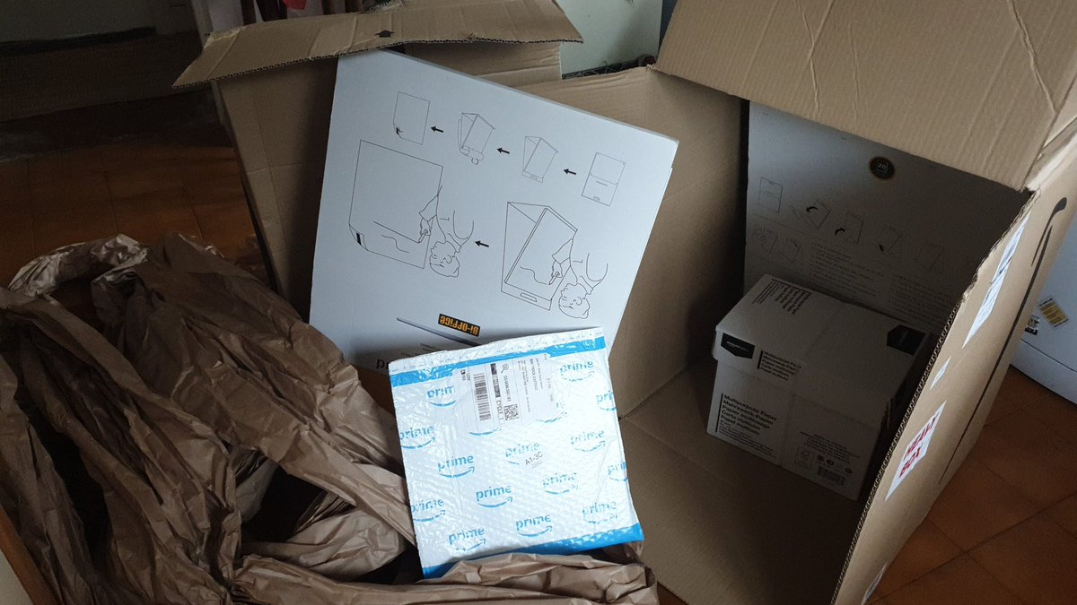 MisoMiso66's tweet photo. @AmazonUK packaging gone mad today. Plastic wrap envelope for a paperback bk. Why not normal cardboard sleeve, a planet size box for 5 reams of paper and 1 x flipchart pad with enough paper stuffing to wrap the house plus another large box for a second flip chart pad. https://t.co/1WvnYci6r9