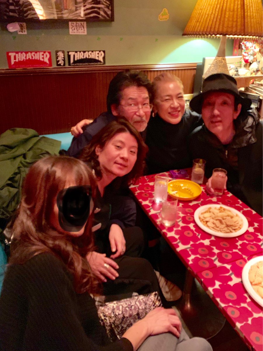設楽洋 タラちゃん3 昨晩は令子の店 Casba の23周年 レイコを慕う錚々たるクリエイター アーティストがお祝いに駆けつけました 写真を挙げられないメンバーもいっぱい 楽しかったぁ レイコ おめでとう Casba 設楽洋 タラちゃん3 昨晩は令子の店 Casba の23周年 レイコを慕う錚々たるクリエイター アーティストがお祝いに駆けつけました 写真を挙げられないメンバーもいっぱい 楽しかったぁ レイコ おめでとう Casba