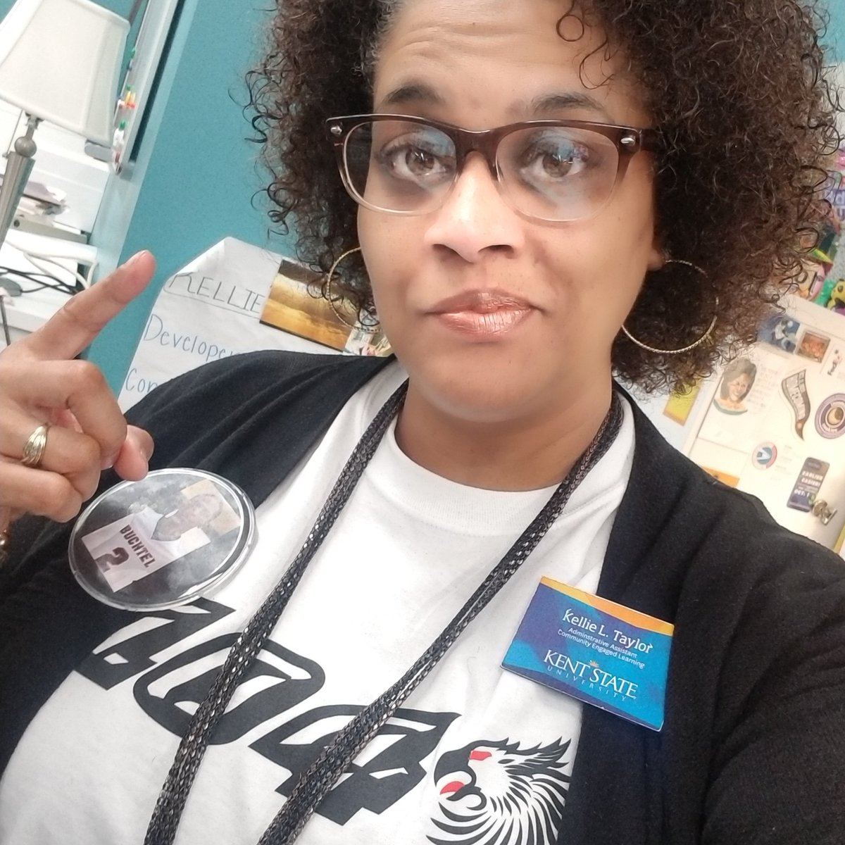 kleekidsnmore's tweet photo. Say what?!! CITY β DISTRICT β REGIONALβ YUP! GOING TO STATE!!! #goalmining #buchtelbasketball #1040proud #jonking2 #makinghistory https://t.co/6CU5ILXT9a