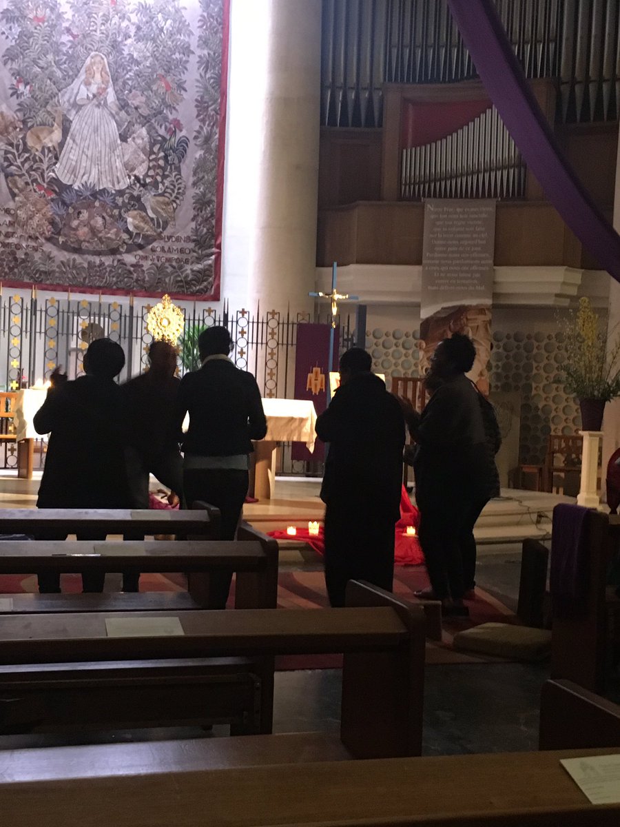 SitC_Festival's tweet image. Our 40-hours Eucharistic Adoration were a great blessings for us all. I found myself in the Church at 2am on Sunday praising God with the Parish's Choir who were our Night Watchers together with the London Catholic Chinese Community 
#40hours