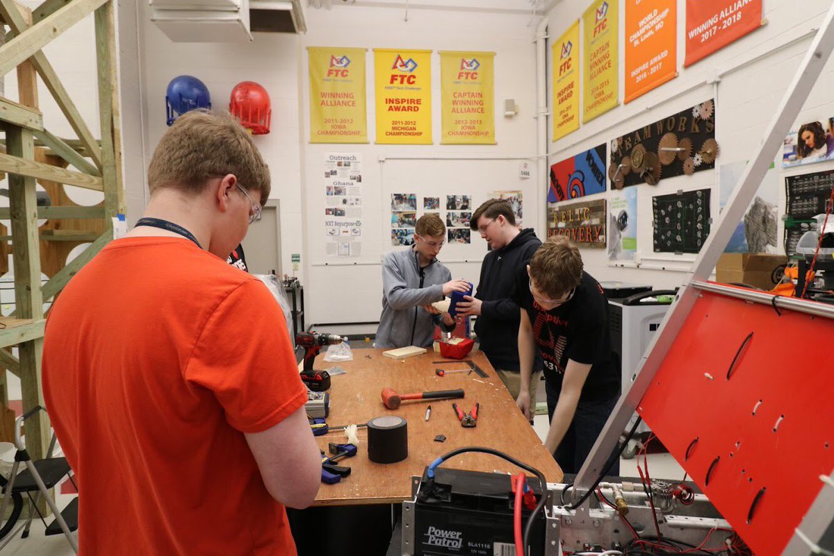 It's almost time for competition! We'll be heading to Cedar Falls this week to the FRC Iowa Regional. Good luck to everyone competing this week! 🤖