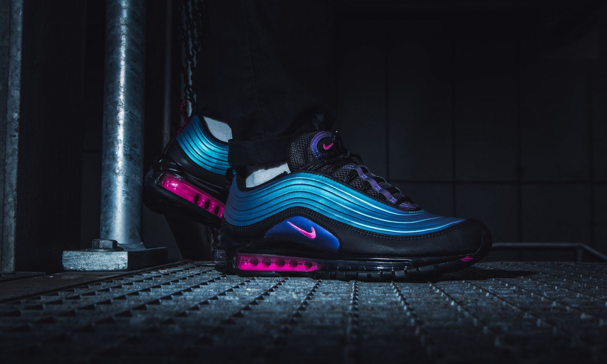 KicksFinder en Twitter: ICYMI: The Nike Air Max 97 LX Future" available EARLY at Need Supply! &gt;&gt; https://t.co/BhJEESAU49 https://t.co/RX2U3RMbOn" / Twitter