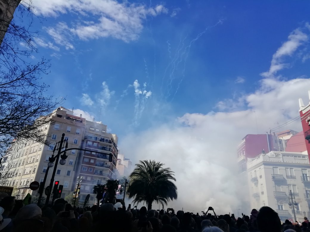 Moltes Felicitats! Pares, Josefes, Joseps, Falleres, Fallers... i tot els éssers que els agrada gaudir de la festa de les #Falles #FallesÀPunt