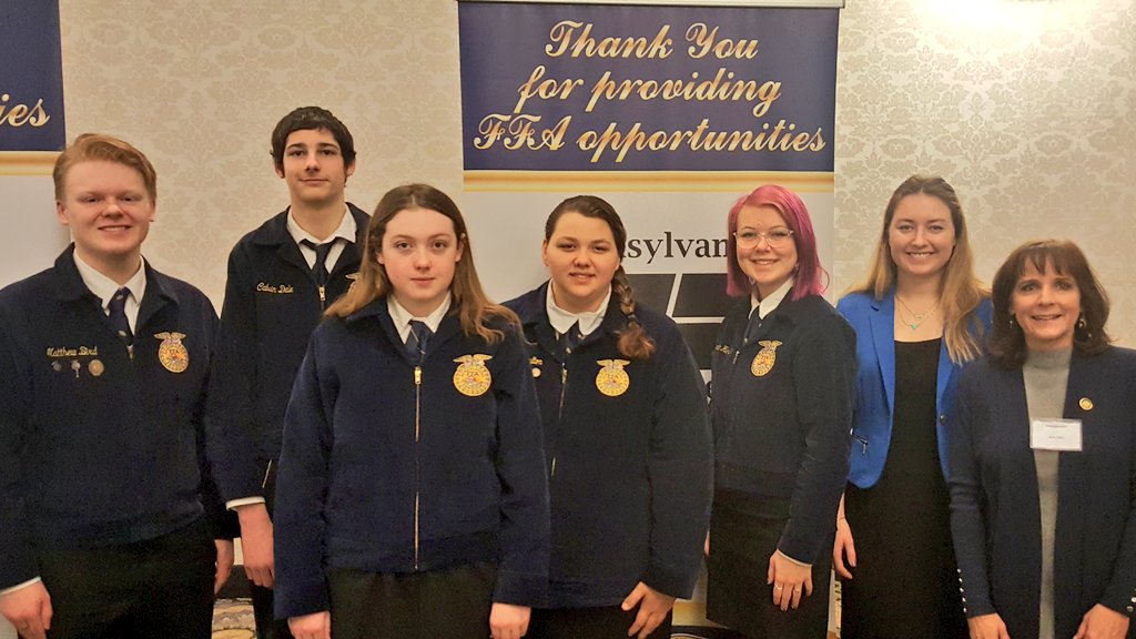 _J_Case's tweet photo. @CV_FFA1954 is ready for breakfast with @BarbaraGleim at the #SLLCagents https://t.co/oBlLnfcT2x