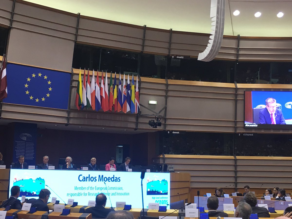 #HorizonEurope #missions have first to create value for #EU people and a mission on #HealthyOceans can bring benefits to all of us: @Moedas on #OceanEU #OurOcean #Plasticstrategy #BlueGrowth #oceanliteracy #BlueSkills #Shipping  #marinedata #oceanobservation #oceangovernance