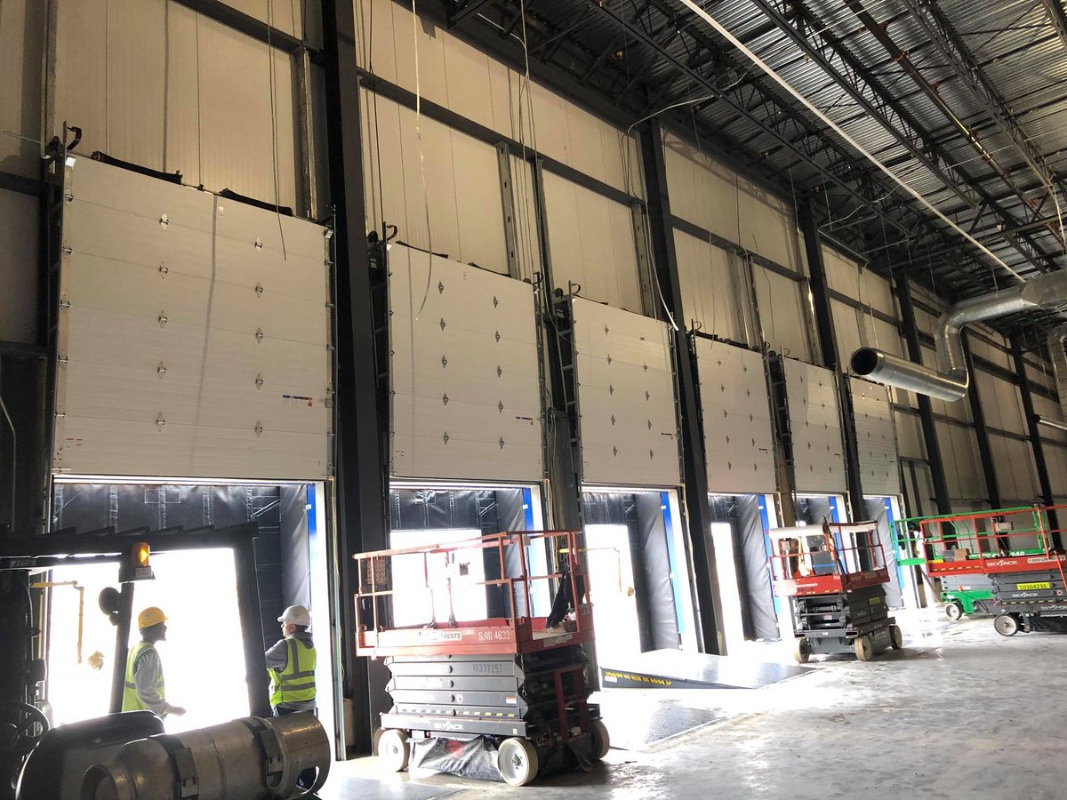MikesOverheadD3's tweet photo. Door &amp; Dock installation new location San Antonio, Texas 
#IKEA #commercial #Loadingdock #Warehouse https://t.co/QiDaaYb4W8