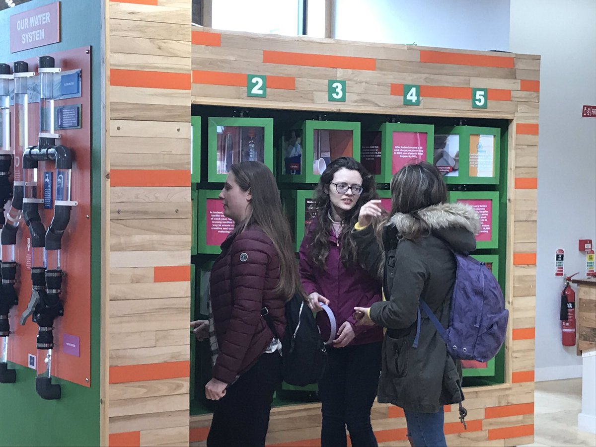 BusinessDCU's tweet photo. We’re here at @RediscoveryCtr with our masters students for an afternoon sustainability workshop #greenDCU https://t.co/JZ8QEELsEN