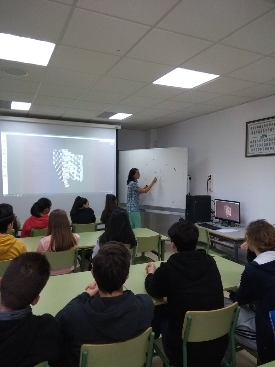 MCasermeir's tweet photo. Hoy lujo total para los alumnos de Volumen y de @Lorca_LAB del @IES_FGL. Nos ha visitado Nieves Cubo Mateo, experta en impresión de tejidos humanos e investigando en la ESA
¡Millones de gracias a @Nicuma3 por su preciado tiempo!
Desde #LorcART por el #STEAM en el @IES_FGL https://t.co/Ay36y7IJ4D