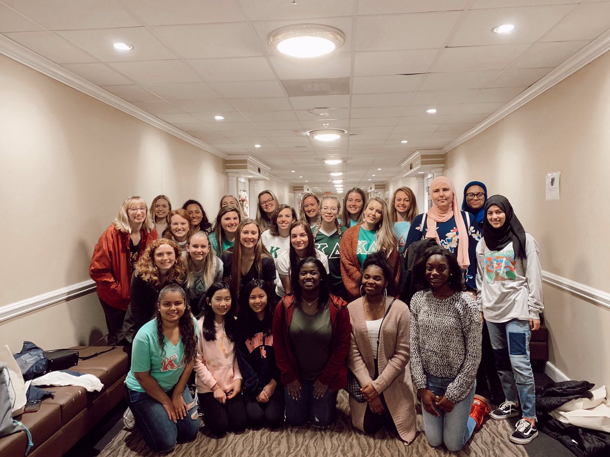 KDQueens's tweet photo. Loved our finance workshop with the girl scouts! https://t.co/HfvzWCCehn