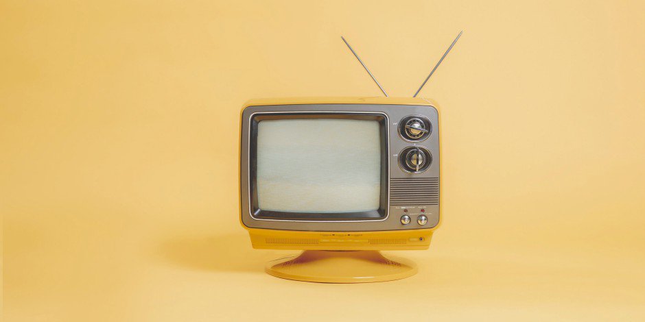 hootsuite's tweet photo. Think YouTube is just for gamers? Think again. 23 smart ways to promote your YouTube channel: https://t.co/bSpA11Zevj https://t.co/WKefCNtmBe