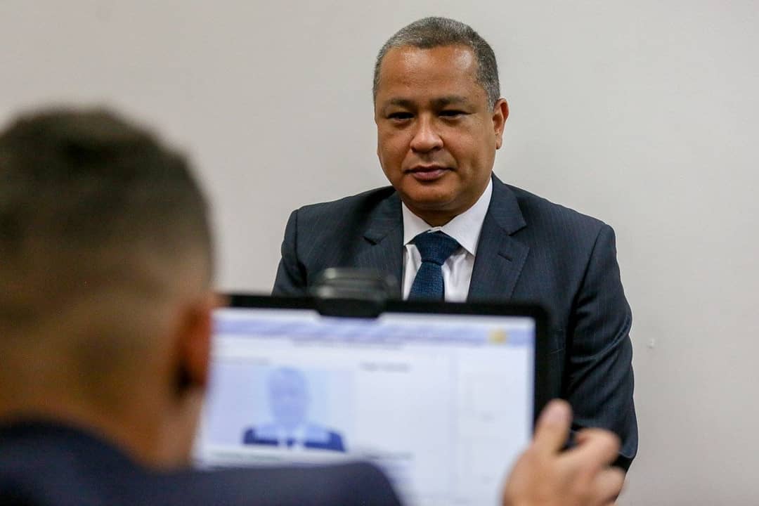 Cicpc0078's tweet image. #Entérate | Este proceso de acreditación para el #Cicpc iniciará en los estados #Miranda, #Vargas y #Distrito Capital. Posteriormente en una segunda fase se extenderá a #Carabobo, #Zulia, #Anzoátegui y #Mérida, hasta cubrir todo el territorio nacional.
@DouglasRicoVzla