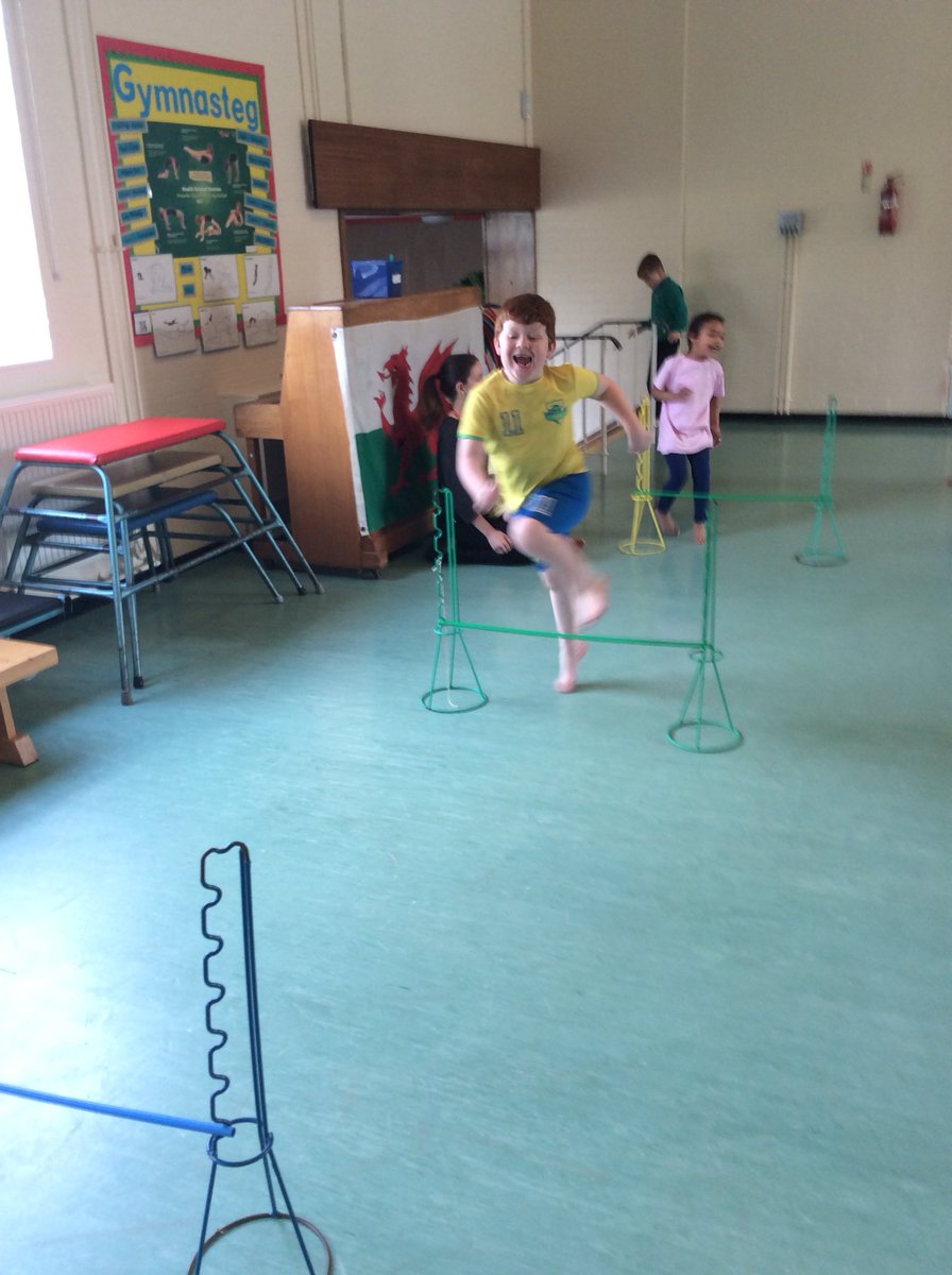 Springwood_Prm's tweet image. Practicing jumping and skipping in #spring Pembroke #springpe
