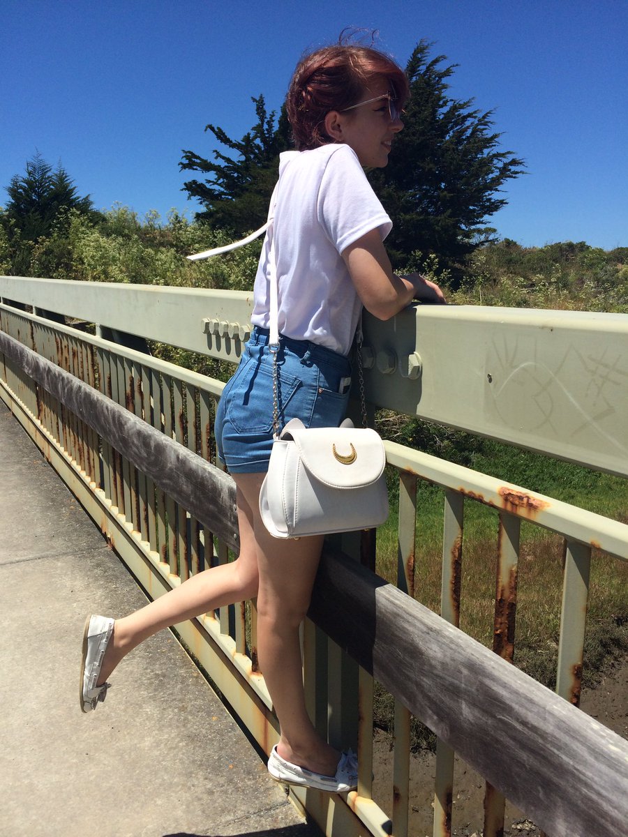 deicidalgod's tweet image. remember when i was blessed by real life fairy princess @legendofdarby 🥰💞👑 #modelmode #nomyplanisnttogetfollowersfromurfans #thatwouldbecrazy