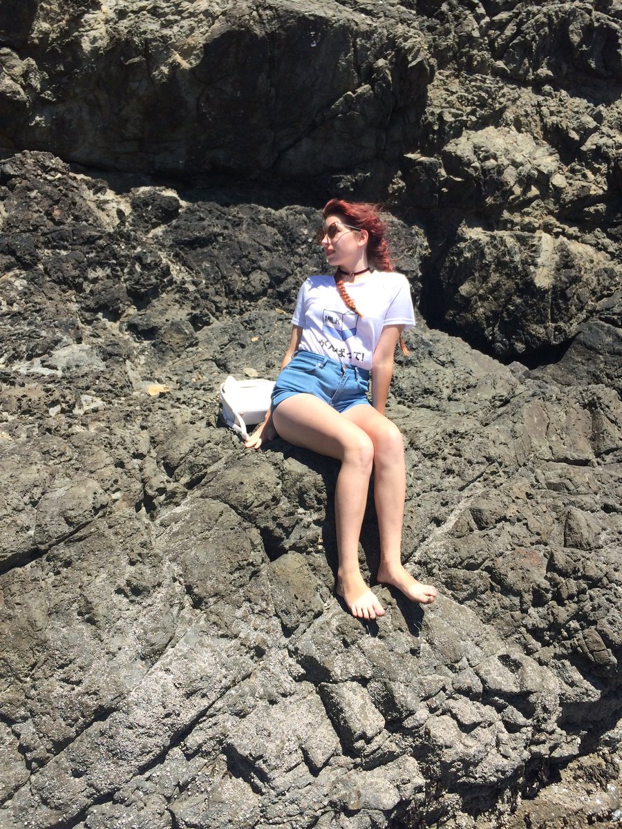 deicidalgod's tweet image. remember when i was blessed by real life fairy princess @legendofdarby 🥰💞👑 #modelmode #nomyplanisnttogetfollowersfromurfans #thatwouldbecrazy