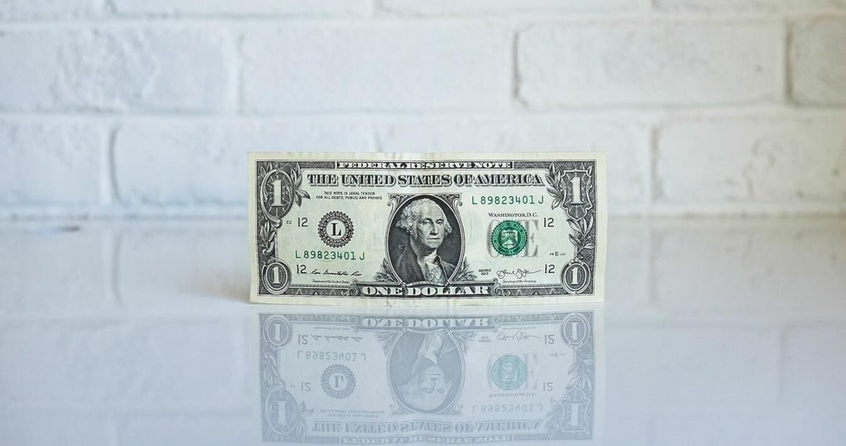 Korn_Ferry's tweet photo. The process of asking for and getting more #money is straightforward. Yet, so many people refuse to do it. https://t.co/ObaasKpwGZ #PayRaise #MoneyConversation #CareerTips https://t.co/we9uu6kBfT