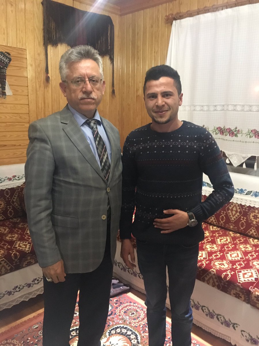 emrullahkk13's tweet photo. Yozgatİçin SağAltKöşe https://t.co/CEuXmpEz0n