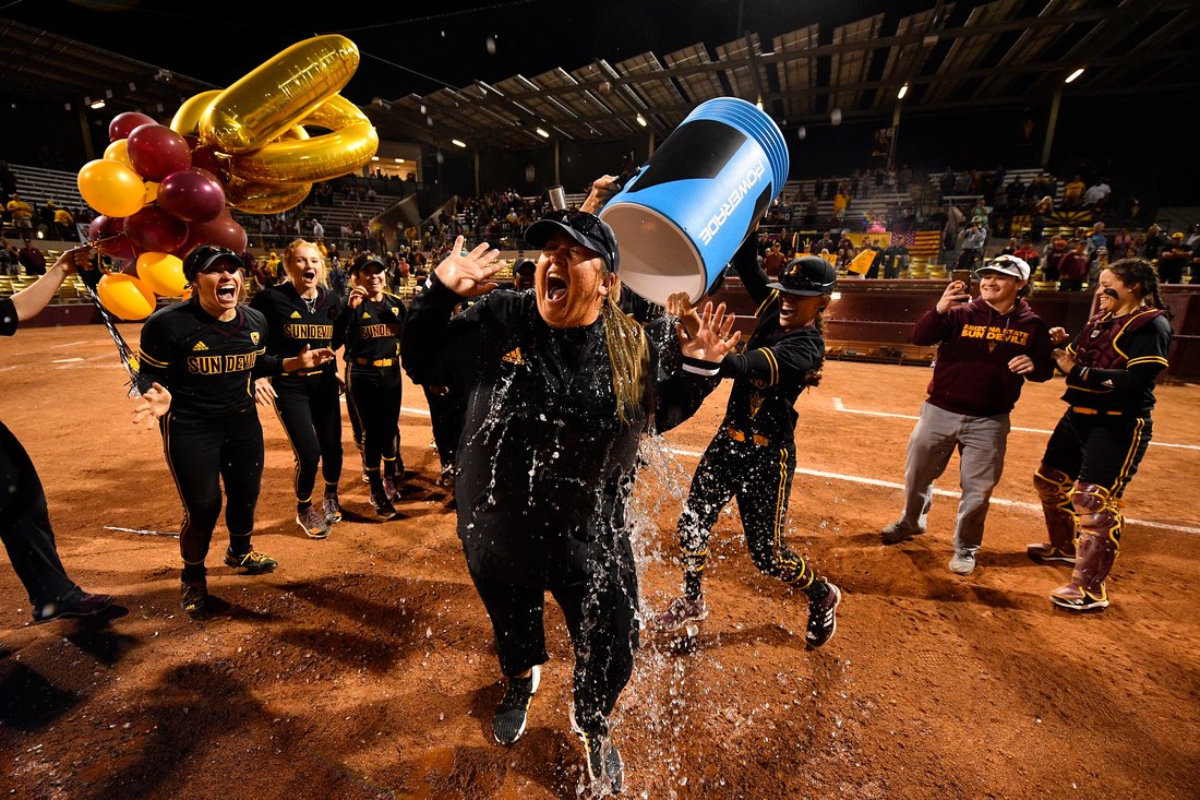 sundevilclub's tweet photo. That feeling when our annual Wings of Gold Celebration is less than a month away 

Reserve your spot today! https://t.co/yFK1apFjUC

#WOGWednesday https://t.co/UnBsZdWQD9