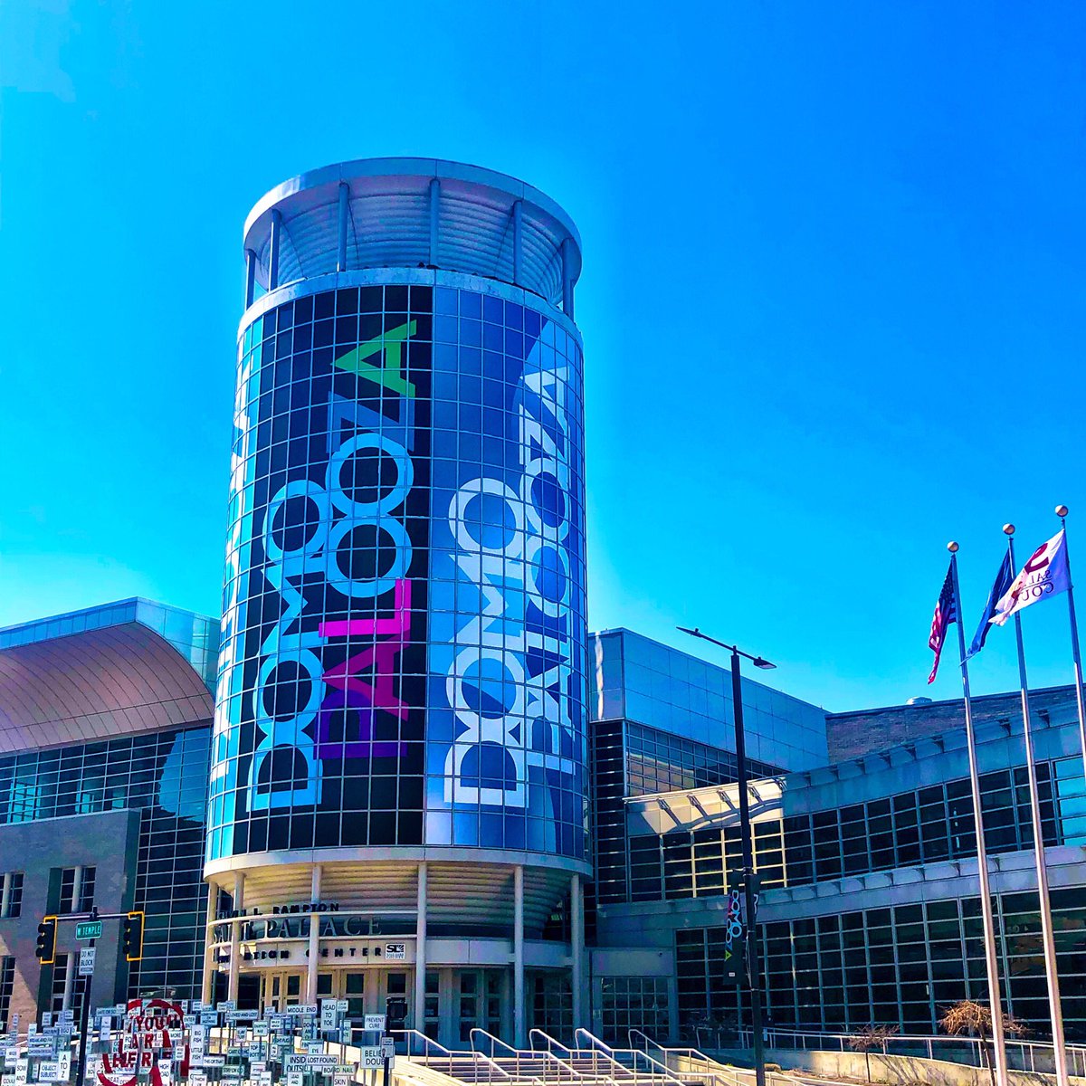 paulharapin's tweet image. Its upon us again @domotalk @domopalooza #domopalooza2019 #domo #data #management #IoT #datascience #SaaS #juddapatow #boyz2men #integrationcloud #dataintegration