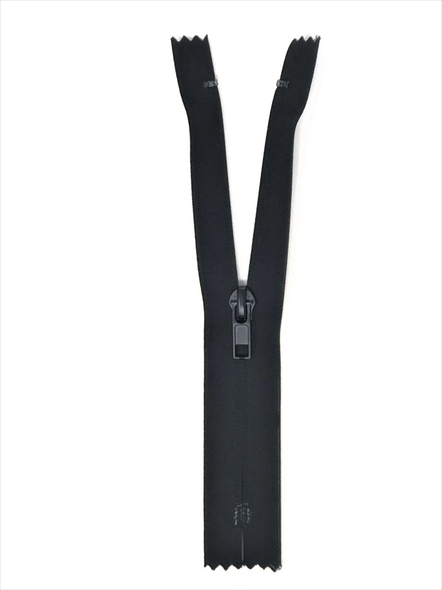 zipupzipper's tweet photo. Waterproof Zippers. Online today. https://t.co/g76vvmZ1Bj
