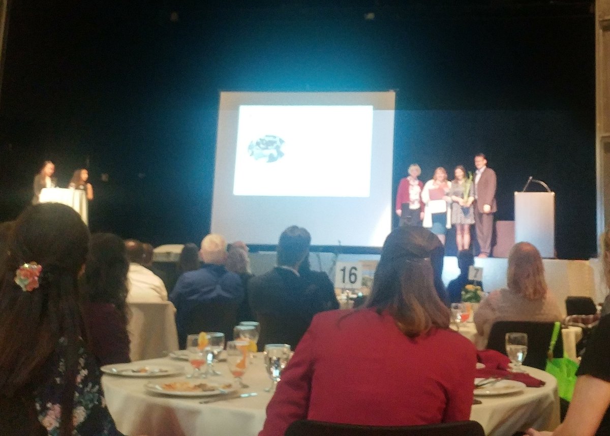 andrearwall's tweet image. Congratulations @fedyyc on winning a @ucalgarysustain award for your #communitycollabs  partnership! Great to see you @YYCCommunityGal!