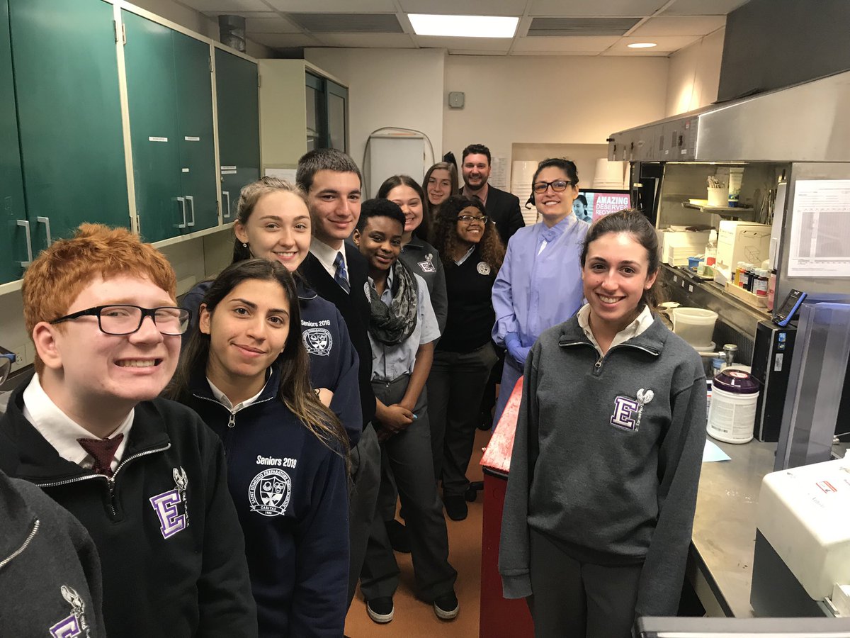 SEPAthletics's tweet image. 25 students spent today behind the scenes at @nypbrooklyn meeting with professionals in the fields of nursing, physical therapy, pharmacy, &amp;amp; lab science. Thanks to Dir of Community Affairs Loren Avellino ‘03 for all her help in coordinating today’s visit! #boldlearning #SEPAlumni