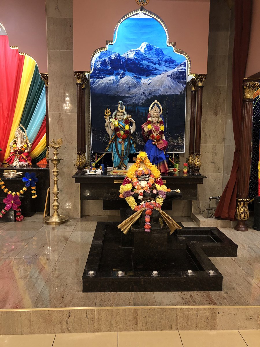 ms_hansenDHS's tweet photo. Another memorable visit to the Hindu Temple of Canton!
Itโs exciting to see my Ss making connections b/w what weโve learned in class & what they observe when visiting places of worship #IBWorldReligions https://t.co/AjykAjKjOj