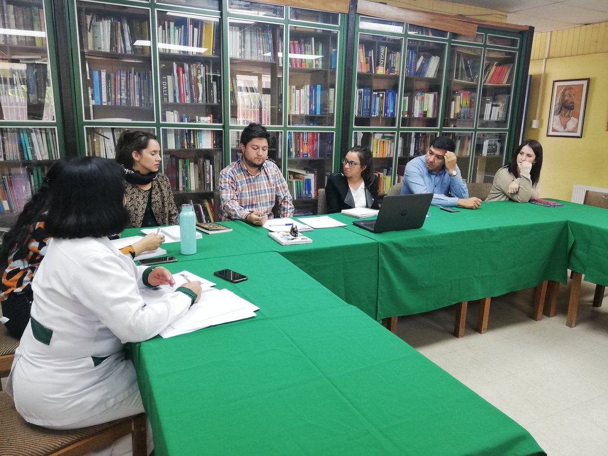 LiceoDOR's tweet photo. #PACEUBB 💪🏼🙌🏼
Este lunes 18 de marzo, el equipo directivo del Liceo Bicentenario de Excelencia Domingo Ortiz de Rozas, se reúnen con el coordinador del programa y así planificar las actividades PACE 2019 📚
#ProgramaPACE
#Coelemu https://t.co/kcqdNxcgDF