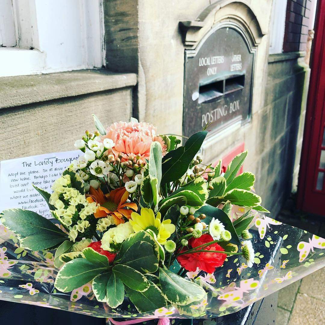 Tune into <a href="/BBCYork/">BBC York</a> tomorrow morning at 7.20am &amp; 8.20am to hear all about <a href="/topiarytree/">Gemma Bicknell</a> florist's "40 Acts" campaign, spreading kindness around Malton. 
#Malton #visitmalton #Kindness #community