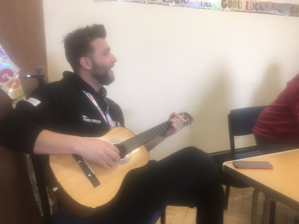 Charlotte_Cymru's tweet photo. Thanks for the tunes .@Gergo_YMCA today .@Kelly_YMCA’s leaving party .@YMCASwansea 🎶 
Wonderful voices ❤️ We missed your lovely voices .@AMR_YMCA and .@WildeGillian ❤️  

#FOOFIGHTERS
#CATSCHOIR https://t.co/s3fxRZnUbF