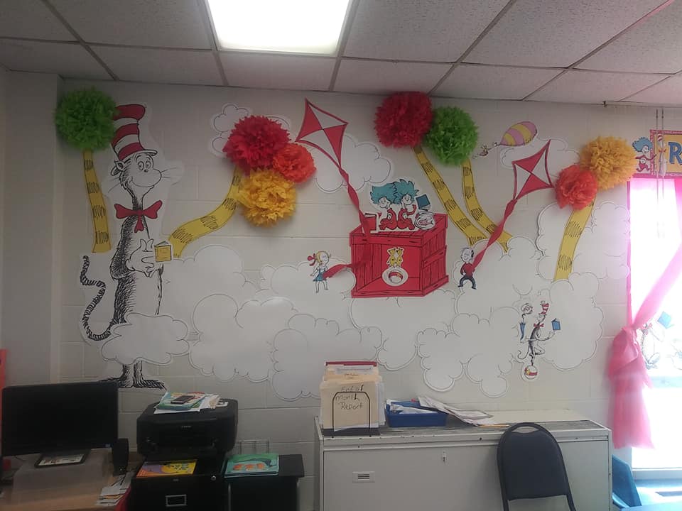 CACEHR908's tweet photo. Look whats happening in our Head Start class room!
Head Start parent Jessica Thomas brought a Dr. Suess story to life!
The more that you read, the more things you will know.
The more that you learn, the more places you’ll go. #cacehr #drseuss #Headstart #communityaction #inkind https://t.co/K6gaDgcaBP