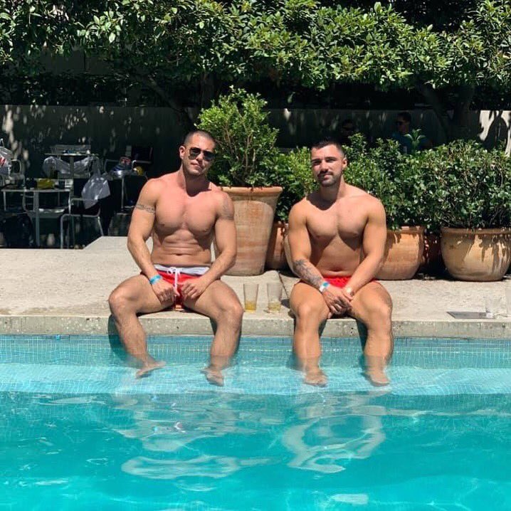 Fitgorillas's tweet photo. 🎧 DJ Dani Toro &amp; Tim 🦍🦍 #djdanitoro #danitoro #muscleparty #fitgorillas #fitguys #sydney #gayguys #gaysydney https://t.co/dVtISa0jv9