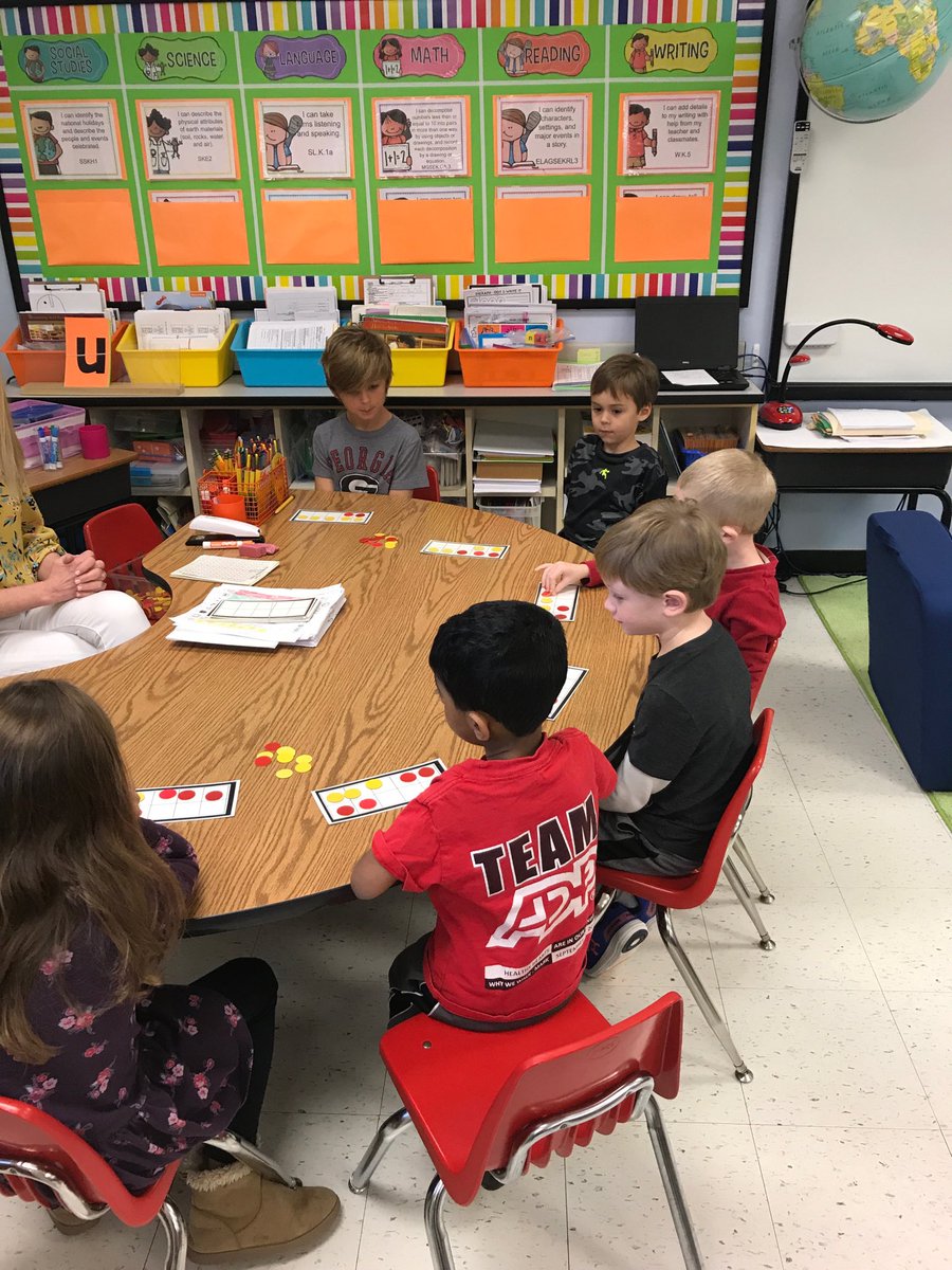 satorileslie1's tweet photo. Thank you ⁦@JWeiermiller⁩ for letting me come see your amazing math time today. Every child, with a teacher or not, was engaged and able to explain what they were doing and the strategy they were using. Fantastic! #pawandshare ⁦@summithillhusky⁩ https://t.co/Rt3o9HpwVV