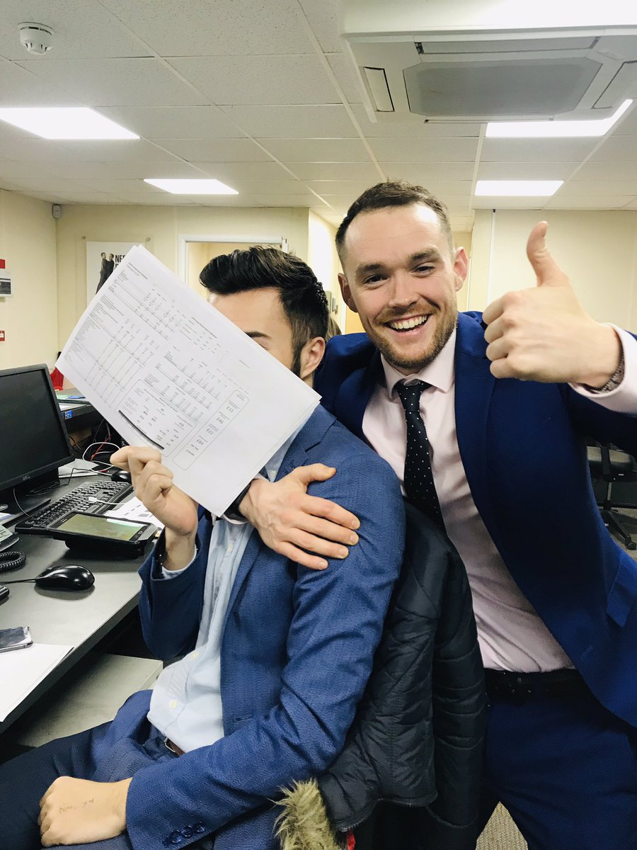 kimberly_wwp's tweet photo. An extremely busy day spent with these U4Heros 🦸‍♀️🦸‍♂️ Morning Meetings, Management Statement Reviews and my favourite Statement Night to date - PUArticulate 💪🏻👏 #costcontrolontour #SU4 #development #teamwork #themoreweknowthemorewegrow @georgtrupia @lucybrooks12 @C4Jilly @emilyn94 https://t.co/5YFaL5exjk