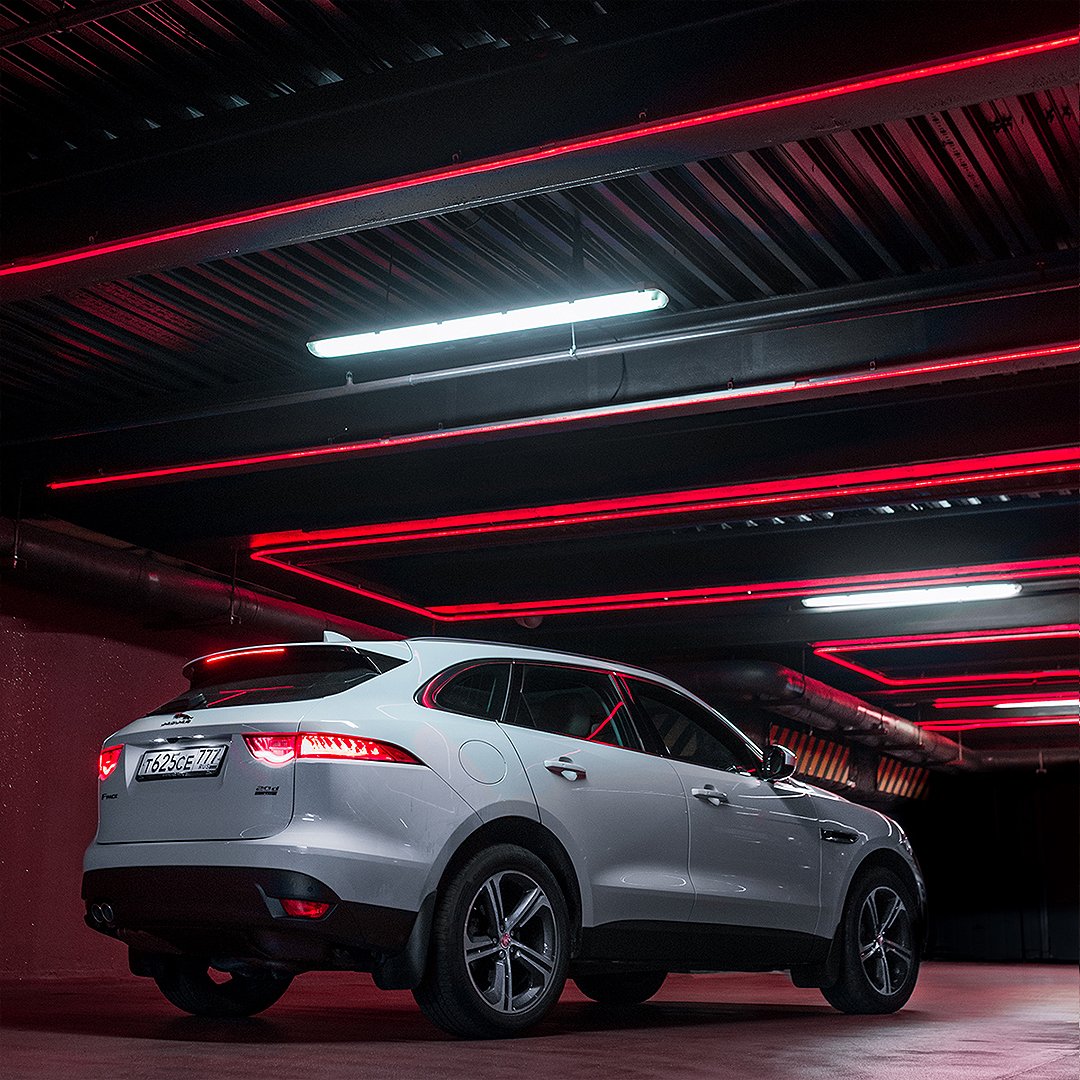 Характер #Jaguar в практичном формате #SUV. Откройте для себя #FPACE: bit.ly/2ObflMM.