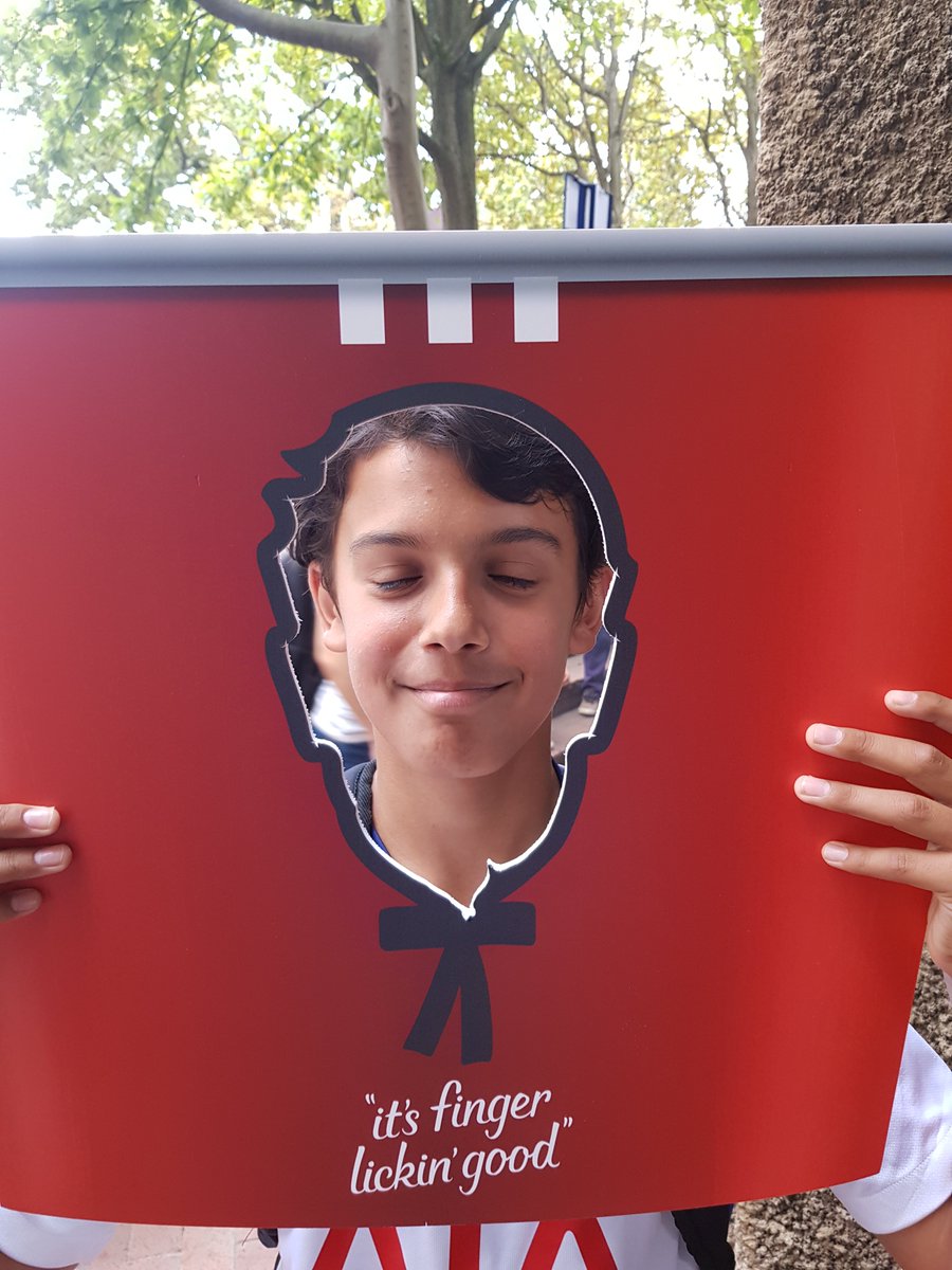 zwold's tweet photo. Looking forward to the first T20 at Newlands #KFCBigBucket #proteafire https://t.co/Z4RP30ePTD