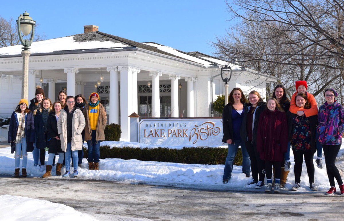 PulaskiFrench's tweet photo. @PulaskiFrench travelled to Milwaukee, WI for a French Food and City Tour.  Students got to experience French food, make francophone connections and learn about the influence of the French culture on Wisconsin's past, present and future! #Raiderstrong #PCSD_PHS https://t.co/5zzkPcKcod