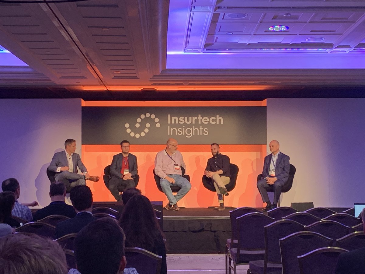 Anttonp's tweet photo. The very own @edleonklinger introducing the concept of #bionicunderwriting, and how we enable it at @flockcover: using data and technology, to super-power the human ability of underwriters and industry experts. https://t.co/hbXvABkeoG