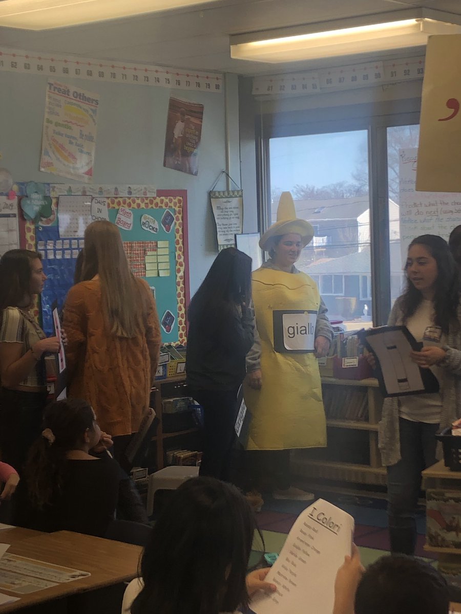 HeatherDLevine's tweet photo. World Language Exploration Day @MayMoorePrimary #dpsdny #italianlessons https://t.co/ncJKWNf8NO