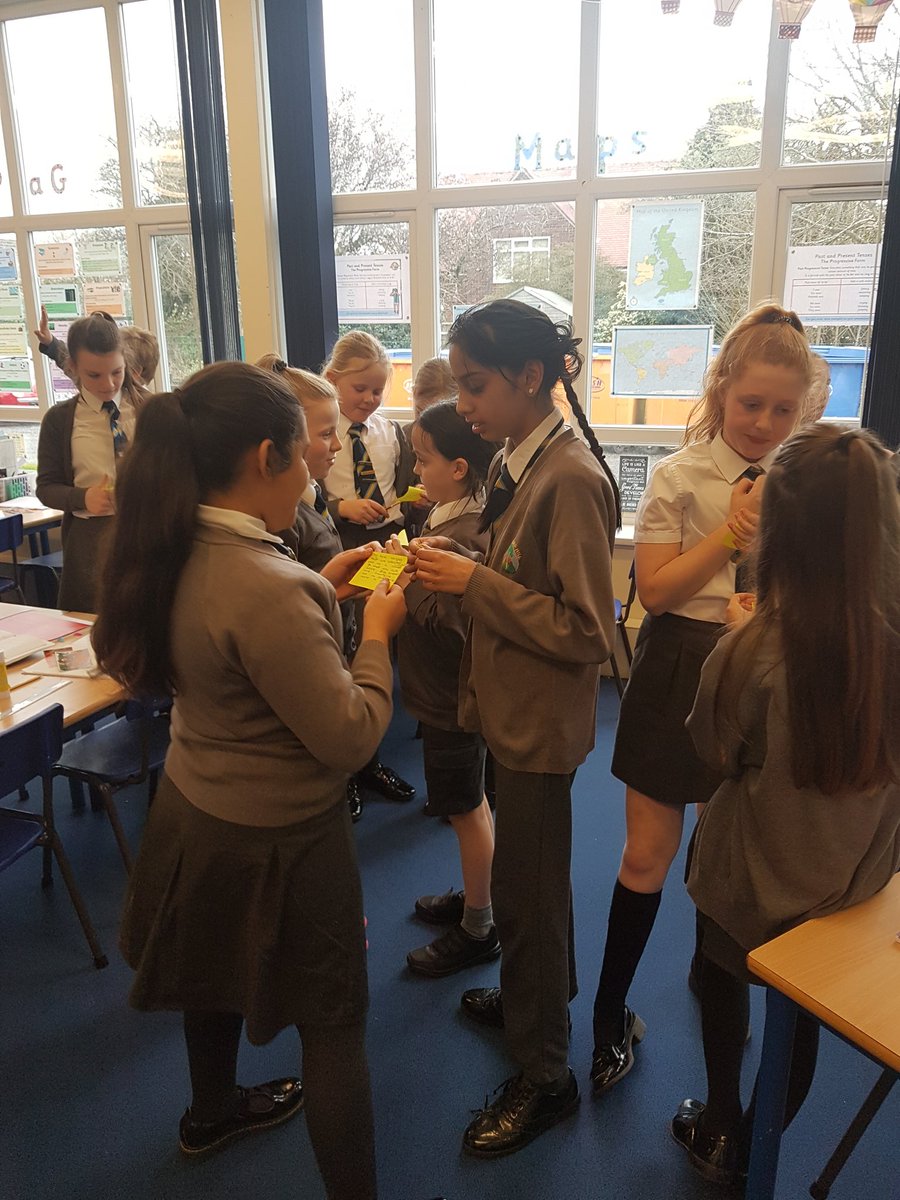 MarklandHill's tweet image. Linden have been learning about The Mayans today, sharing information about their own ideas...#themayans