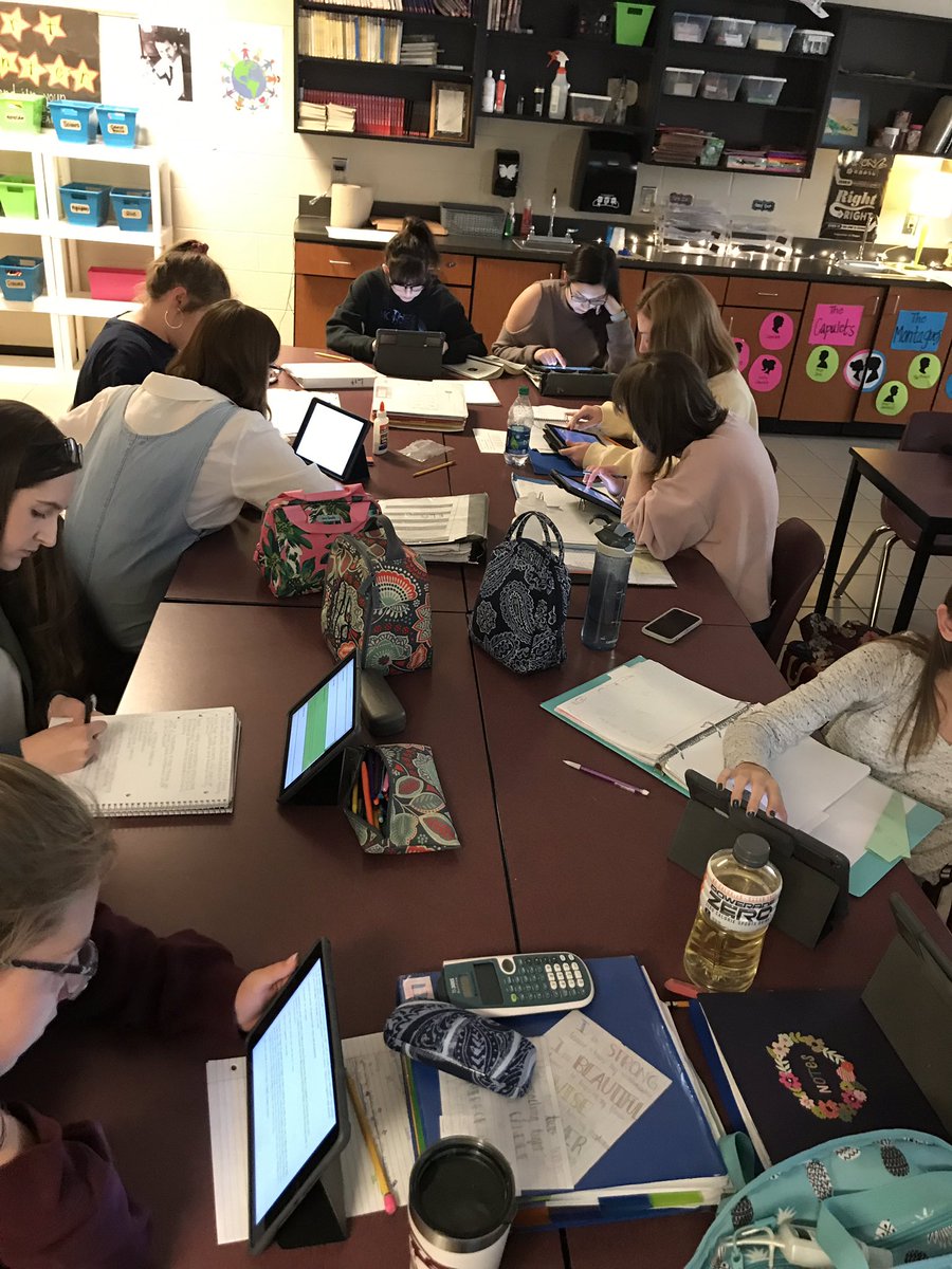 mrspatriotpants's tweet photo. My 3rd Block is nose deep in iPads while they work on research for #TheGlassCastle. #readlikeaboss #180daysofmrspark @DCJHSTigers https://t.co/WBkVjVRUot