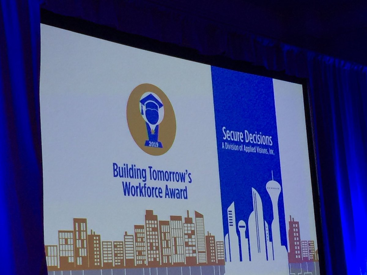 AnitaDamico's tweet photo. Congratulations to Laurin Buchanan and the entire AVI-Secure Decisions Comic-BEE team for winning the DHS ⁦@dhsscitech⁩ award for R&amp;D that has made an impact on “Building Tomorrow’s Workforce” ⁦@secdec⁩ ⁦@AVICustomDev⁩ #SCiTechShowcase https://t.co/lRvhjFAj2F