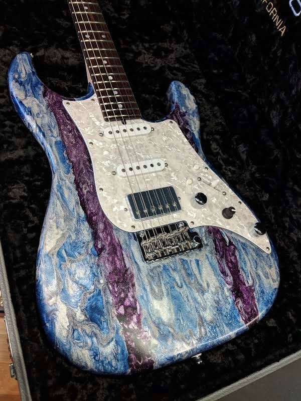 MartinMusicTN's tweet photo. .@TylerGuitars Studio Elite HD model w/ Blueberry Shmear finish. This guitar has serious attitude, just like the old James Tyler motto: "Either you know or you don't" https://t.co/PBuiUyTmzD https://t.co/3Ue0gQCRYY