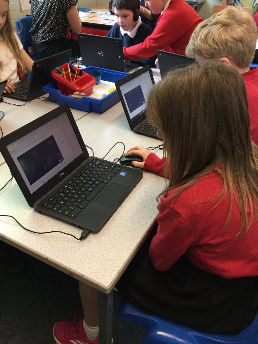 MrReevesKemp's tweet image. Fossgate really enjoyed showcasing chromebooks for writing, for the York Writing Project. We used Ed puzzle, mentimeter, collaborative docs and flipgrid to generate ideas for our job application as a troll slayer. #techforlearning #techforwriting #yorkwritingproject