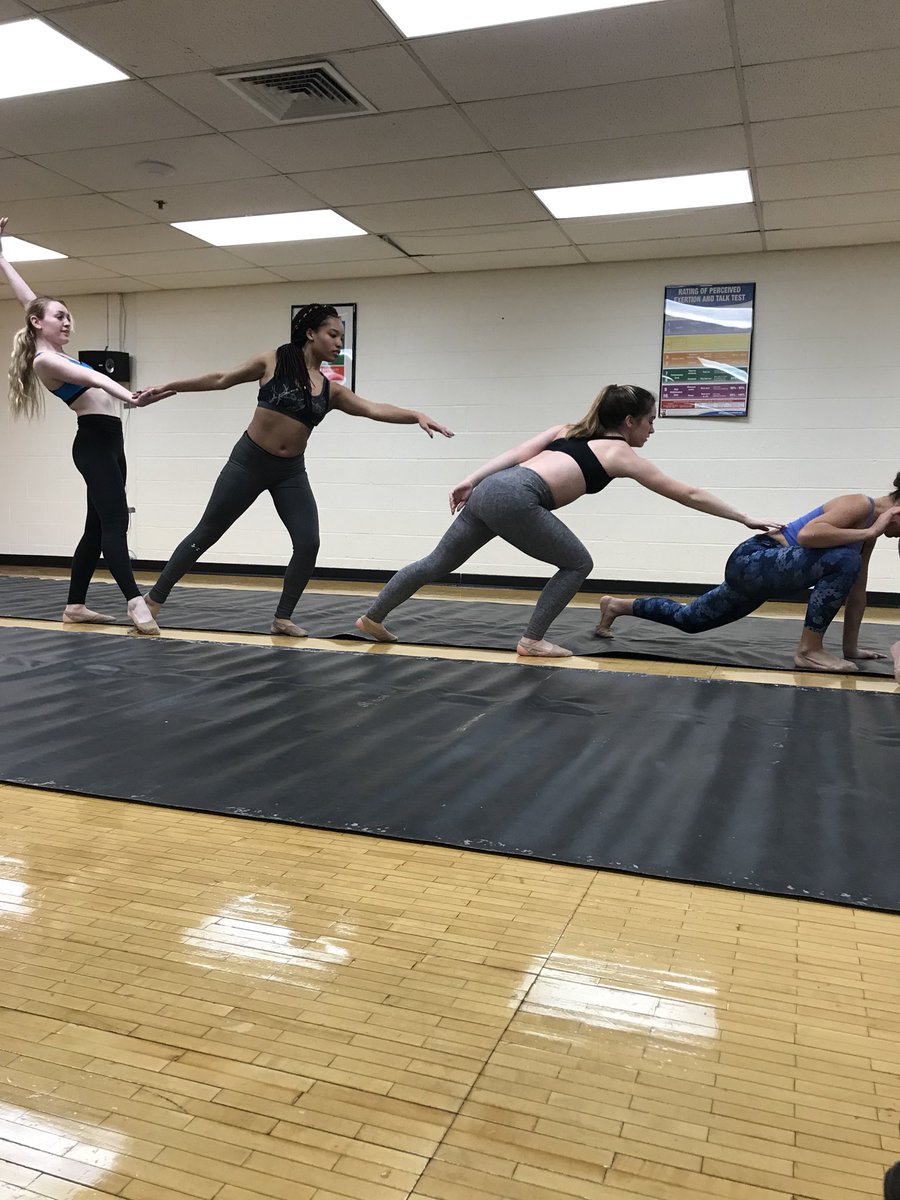 MSMUClubSports's tweet photo. The Mount’s Dance Team always holding each other up💪🏽🌟 https://t.co/ow5e0xxBVt