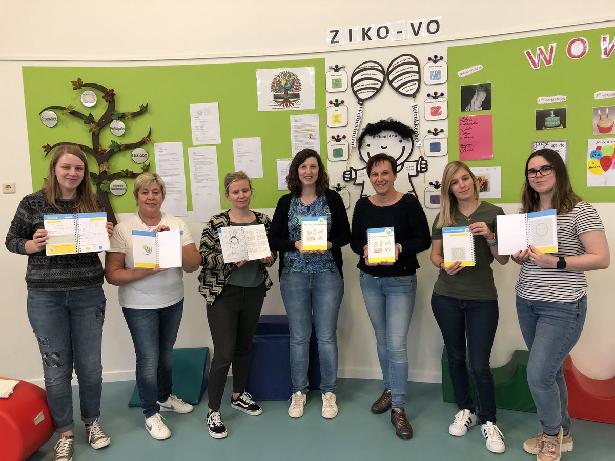 InfanoVzw's tweet photo. Door de intense samenwerking tussen de kinderdagverblijven en de kwaliteitsdienst is het nieuwe Infano heen-en-weerschriftje geboren! Bedankt iedereen! #infano #politeia #heenenweerschriftje https://t.co/Z5y9U04l5M