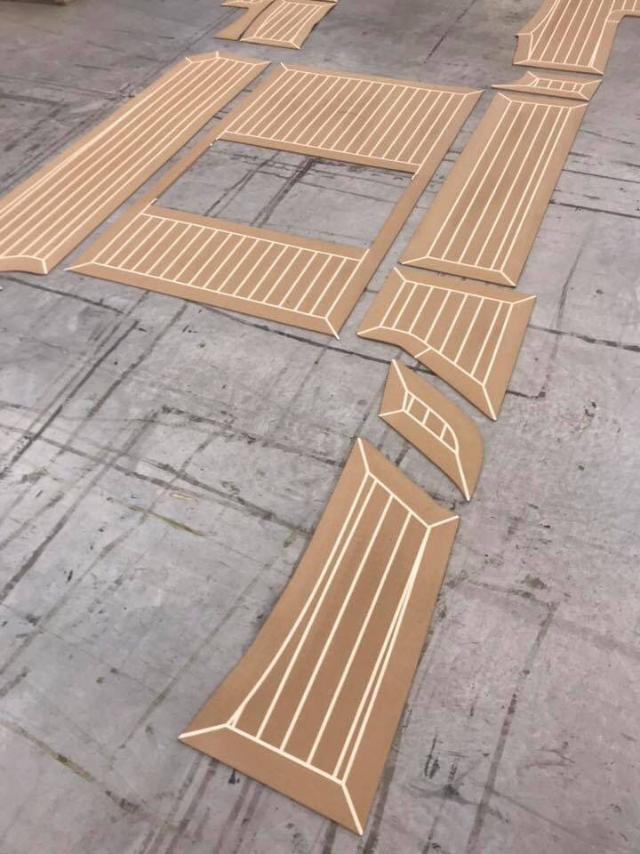 PlasDECK's tweet photo. Kit in PlasDECK Natural White ready for installation 🔝😄 (photo credit to Teak sintetico Synteak - Plasdeck Europe) #Eco #Ecofriendly #Boat #boats #Boatlife #lifestyle #cruiser #travel #Yacht #Yachts #Yachting #Yachtlife #Boatdeck #Boatdecking #Boatflooring https://t.co/t4RhYRtJUD