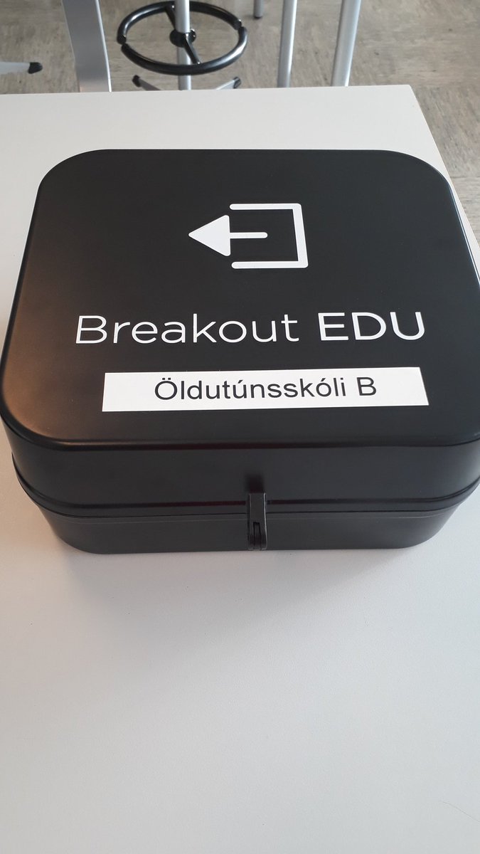 HildurArnaH's tweet photo. Fékk Breakout Edu sendinguna í gær og fór með nemendum í leik í morgun👌 Svona ákvað ég að halda utan um settin 😊 #menntaspjall #BreakoutEdu #utismini https://t.co/eju3urdVCG