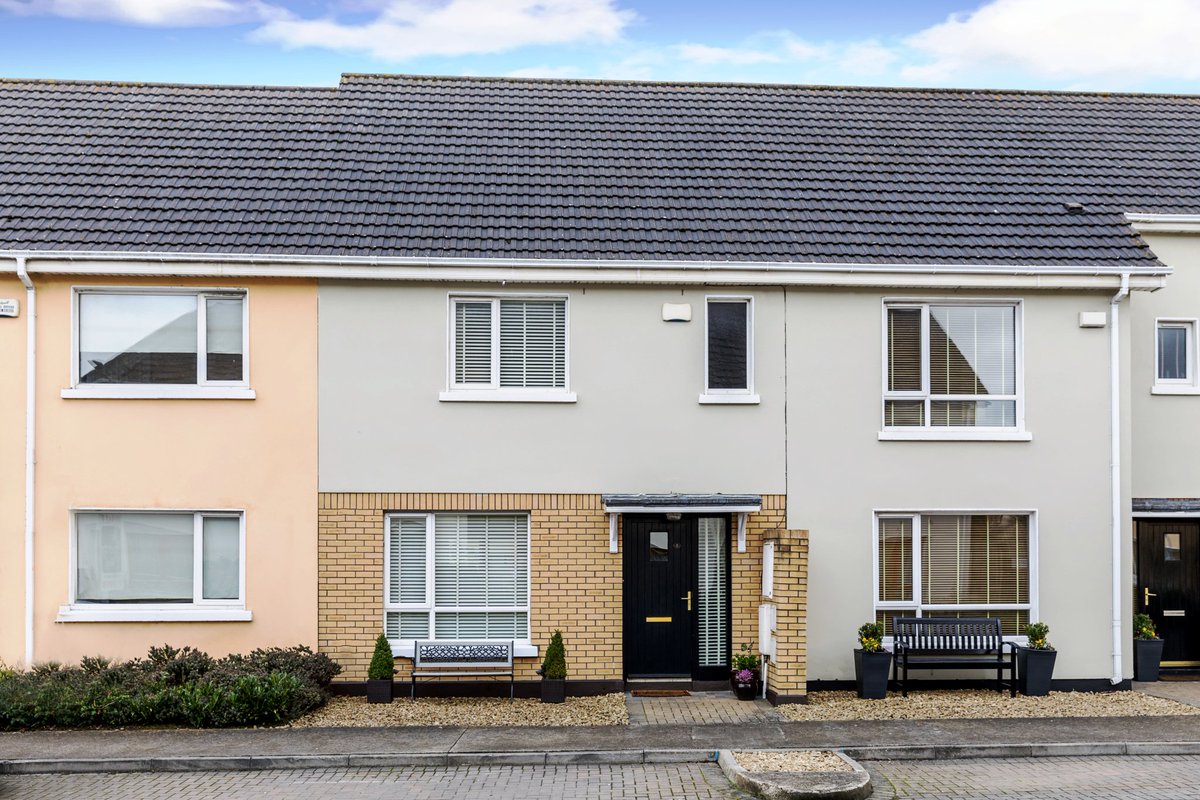 #newtomarket THE PROPERTY SHOP welcomes the truly impressive No. 3 Willans Row #Ongar #Dublin15 #3bed #midterrace #familyliving #space #decor #style #showhouse #extended myhome.ie/4320047 <a href="/MyHomeProperty/">MyHome</a> #firsttimebuyer #investment Call now to arrange viewing on 018260999